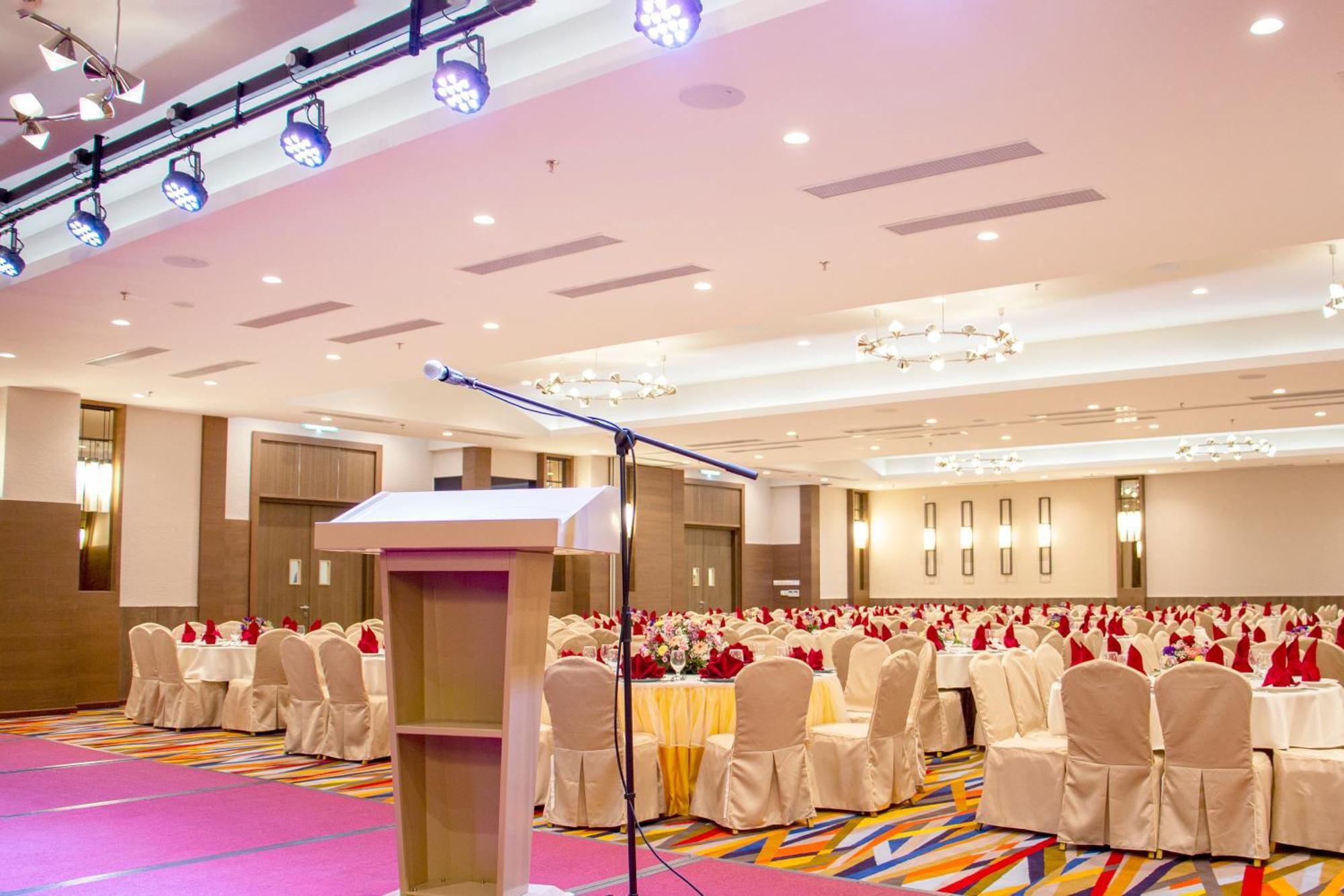 Arena Premier Hotel Seremban Kültér fotó